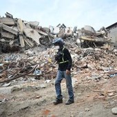 Terremoto in Venezuela, bilancio vittime continua a salire: i morti sono quasi 3mila Terremoto in Venezuela, bilancio vittime continua a salire: i morti sono quasi 3mila