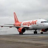Malore per il copilota, volo Easyjet rientra a 20 minuti dal decollo