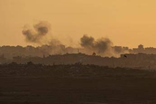 Gaza, &quot;raid israeliani nella notte: 44 morti&quot;