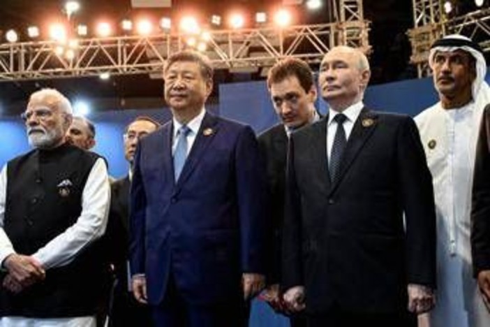 Ucraina, Russia: "Xi e Modi disponibili a mediare per accordo pace" Ucraina, Russia: "Xi e Modi disponibili a mediare per accordo pace"
