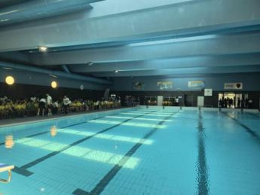 America's Cup, nella piscina del centro 'Pino Daniele' a Caivano prove di regata per 350 bambini America's Cup, nella piscina del centro 'Pino Daniele' a Caivano prove di regata per 350 bambini