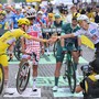 Al Tour pokerissimo di Pogacar, sui Campi Elisi vince Van Der Poel