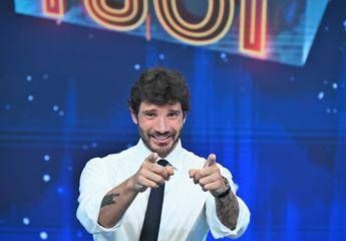 Sanremo, ecco i primi 15 Giovani selezionati: cambia la formula e si stringe la corsa verso il Festival Sanremo, ecco i primi 15 Giovani selezionati: cambia la formula e si stringe la corsa verso il Festival