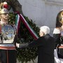 2 giugno, Mattarella all'Altare della Patria: &quot;Con referendum Italia scelse pace e libertà&quot;