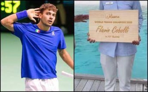 Cobolli, accoglienza da star alle Maldive: il cartello per celebrare la Coppa Davis Cobolli, accoglienza da star alle Maldive: il cartello per celebrare la Coppa Davis