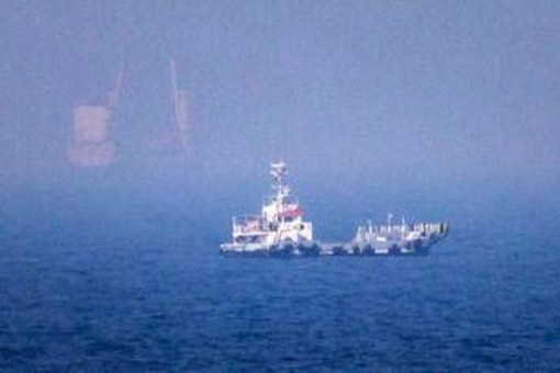 Iran, ultimatum agli Usa per Hormuz: “Via il blocco navale o lo Stretto resta chiuso" Iran, ultimatum agli Usa per Hormuz: “Via il blocco navale o lo Stretto resta chiuso"