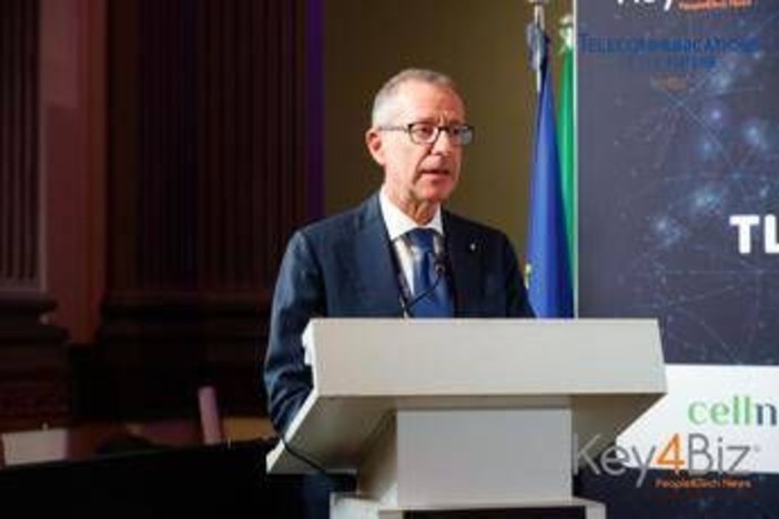 Protto ( Cellnex): "Torri Tlc infrastrutture chiave per sicurezza e digitale" Protto ( Cellnex): "Torri Tlc infrastrutture chiave per sicurezza e digitale"