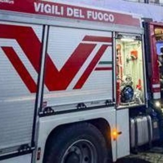 Palermo, scoppia incendio in casa e crolla solaio: donna muore schiacciata