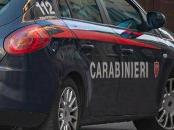 Napoli, 14enne accoltellato nel bagno della scuola: denunciati altri due minori Napoli, 14enne accoltellato nel bagno della scuola: denunciati altri due minori