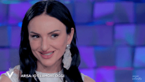 Arisa e la vita da single: "Ho provato le app di dating, ma non fanno per me"