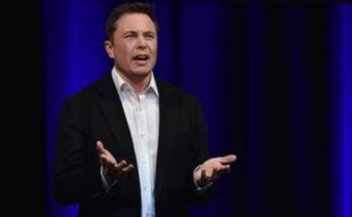 Elon Musk, scontro con Ryanair: "Quanto costa acquistarvi?"