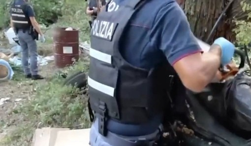 Arresti e perquisizioni in campi nomadi di Milano, Torino, Verona e Padova Arresti e perquisizioni in campi nomadi di Milano, Torino, Verona e Padova