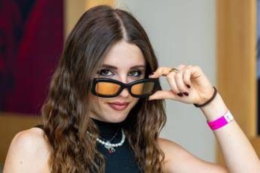 Angelina Mango spiega ai fan: "Non è stato il successo ad avermi fatto ammalare"