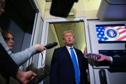 Trump: &quot;Usa riprenderanno test con armi nucleari. Cina e Russia li fanno e non lo dicono&quot;