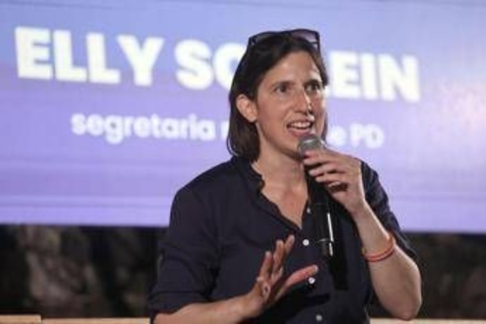 Ucraina, Schlein: "Differenze nel centrosinistra? Le comporremo". A Meloni: "Dica presto quando andremo a votare" Ucraina, Schlein: "Differenze nel centrosinistra? Le comporremo". A Meloni: "Dica presto quando andremo a votare"