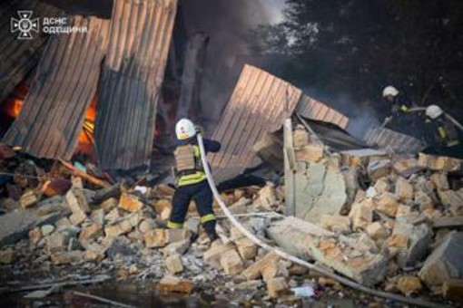 Ucraina, raid russi contro Odessa e altre città: diversi morti e decine di feriti