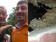 Pierluigi Diaco e Alessio Orsingher punti dalle vespe in casa, interviene il disinfestatore: "Nido enorme" Pierluigi Diaco e Alessio Orsingher punti dalle vespe in casa, interviene il disinfestatore: "Nido enorme"
