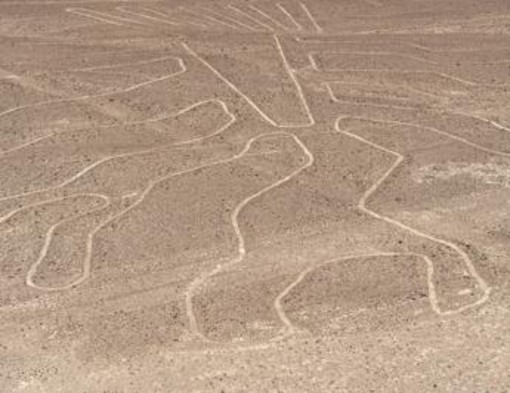 Perù, aereo con italiani a bordo sorvolava Linee di Nazca: cosa sono