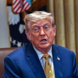 Trump invia lettera all’Ue “Dazi al 30% dal primo agosto”