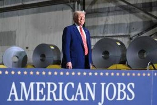 Dazi, Trump: &quot;Senza tariffe nessuna sopravvivenza per gli Usa&quot;