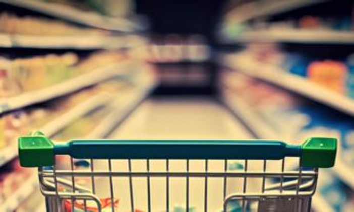 Inflazione rallenta, Istat: "A giugno al 3%". Carrello della spesa all'1,3% Inflazione rallenta, Istat: "A giugno al 3%". Carrello della spesa all'1,3%