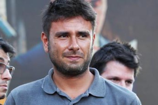 Alessandro Di Battista ricoverato a Cuba, in arrivo stanotte a L'Avana 2 medici del Policlinico Gemelli Alessandro Di Battista ricoverato a Cuba, in arrivo stanotte a L'Avana 2 medici del Policlinico Gemelli