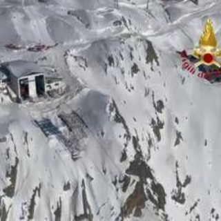 Incidente funivia a Macugnaga, 4 feriti e 100 bloccati a monte: tutti evacuati Incidente funivia a Macugnaga, 4 feriti e 100 bloccati a monte: tutti evacuati