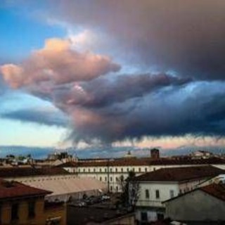 Previsioni meteo, il ciclone si allontana: weekend più soleggiato ma con sorprese Previsioni meteo, il ciclone si allontana: weekend più soleggiato ma con sorprese