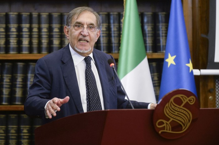 Carceri, La Russa “La pena non può ledere la dignità della persona”