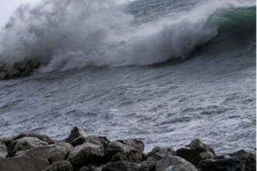 Maltempo, allerta arancione oggi in Abruzzo e Sicilia: gialla in 7 regioni