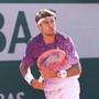 Roland Garros, Cobolli 'ostacolato' da raccattapalle: cos'è successo nel derby contro Pellegrino