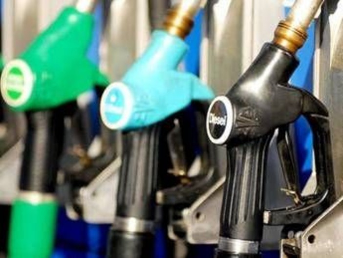 L'allarme di Marsiglia (FederPetroli): "Il gasolio può raggiungere i 3 euro al litro nei prossimi mesi, ecco perché"