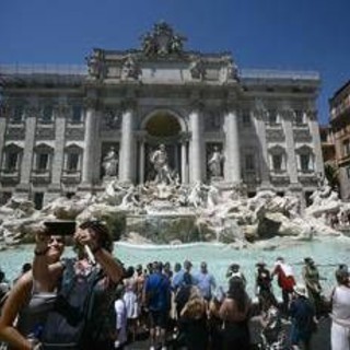 Fontana di Trevi a pagamento? "Solo ipotesi, non c'è data né decisione" Fontana di Trevi a pagamento? "Solo ipotesi, non c'è data né decisione"