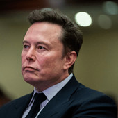 Musk, patrimonio record: è il primo a superare 500 miliardi