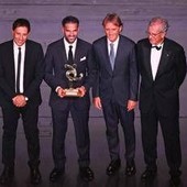 Fabregas, Dimarco, Malen e... Tutti i premiati del Gran Gala del calcio Aic 2026 Fabregas, Dimarco, Malen e... Tutti i premiati del Gran Gala del calcio Aic 2026