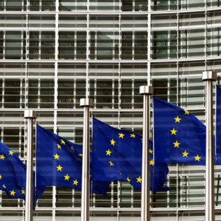 Ue, maxi multa da 3 miliardi a Google per distorta concorrenza