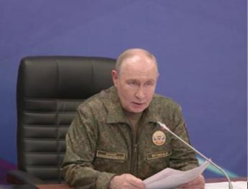 Ucraina, Putin vuole tutto il Donbass: "Russia ha compiuto passo decisivo"