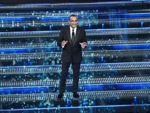 Sanremo 2026, oggi al Tg1 Carlo Conti annuncia i big: orario, toto nomi e regolamento