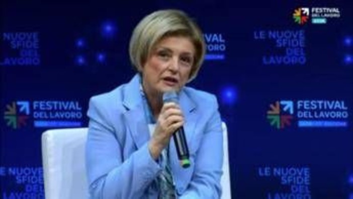 Lavoro, Calderone: "Salario giusto senza limiti a contrattazione"