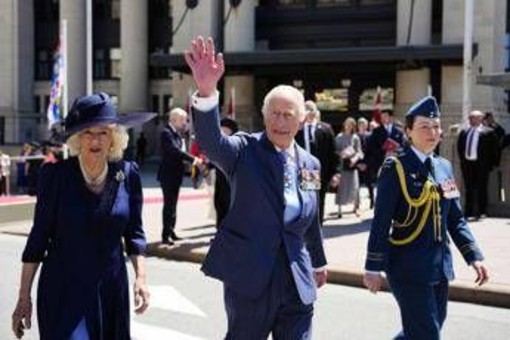 Dalla Rolls-Royce al mosaico di Zelensky, svelati i regali alla Royal Family