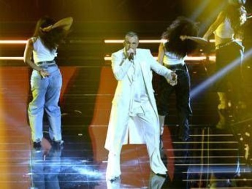 Sanremo Human Index: 430 milioni di interazioni confermano boom social del Festival, Samurai Jay domina terza serata Sanremo Human Index: 430 milioni di interazioni confermano boom social del Festival, Samurai Jay domina terza serata