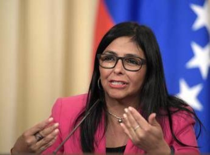 Venezuela, Rodriguez conferma negoziati su ambasciate: "Per ribadire condanna agli Usa"