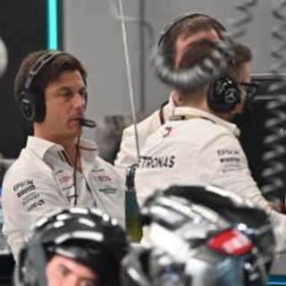 Formula 1, Wolff: "Arrabbiato per ritiro Antonelli, Hamilton è rivale per titolo"