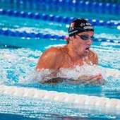 Chi è Nicolò Martinenghi, oro agli Europei di nuoto nei 100 rana