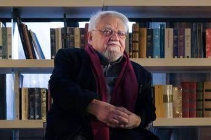 Morto Enzo Bianchi, fondatore della comunità monastica di Bose: aveva 83 anni