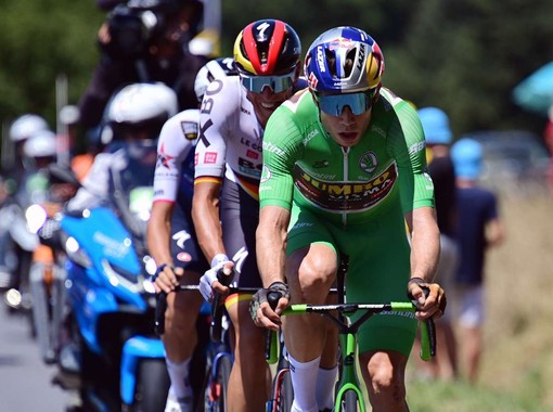 Van Aert batte Romele in volata, Mas resta leader della Vuelta Van Aert batte Romele in volata, Mas resta leader della Vuelta