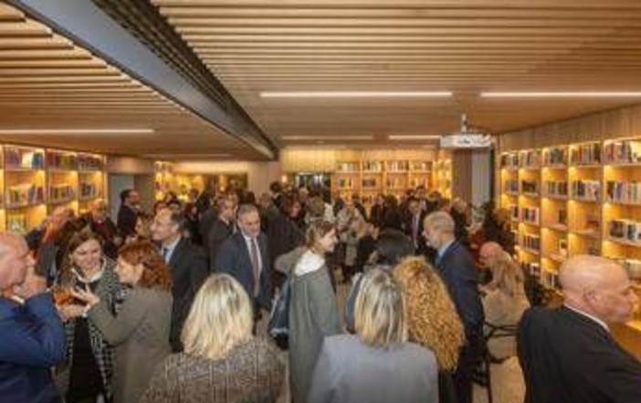 Bracco inaugura a Lambrate nuova sede Biblioteca aziendale