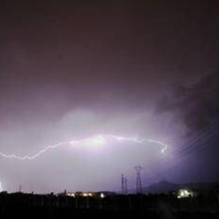 Maltempo, piogge e temporali: allerta arancione in Lombardia, Emilia-Romagna e Toscana