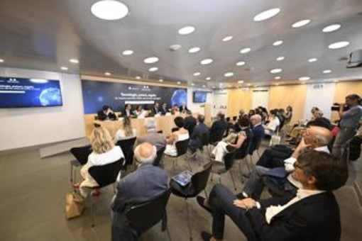 Cybersecurity Act 2, l’Italia entra nel negoziato con Golden Power, perimetro nazionale e competenze già mature Cybersecurity Act 2, l’Italia entra nel negoziato con Golden Power, perimetro nazionale e competenze già mature