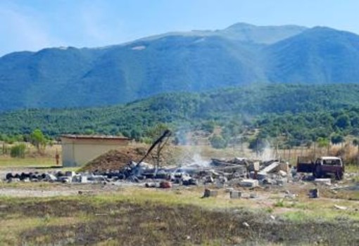 Rieti, esplosione in fabbrica fuochi d'artificio: morti madre e figlio Rieti, esplosione in fabbrica fuochi d'artificio: morti madre e figlio